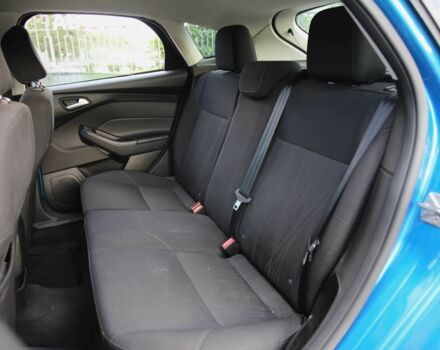Синий Форд Фокус, объемом двигателя 2 л и пробегом 89 тыс. км за 9400 $, фото 7 на Automoto.ua