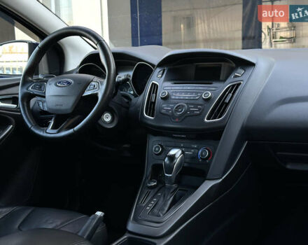 Синий Форд Фокус, объемом двигателя 0 л и пробегом 153 тыс. км за 9600 $, фото 6 на Automoto.ua