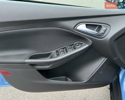 Синий Форд Фокус, объемом двигателя 1 л и пробегом 66 тыс. км за 11773 $, фото 15 на Automoto.ua