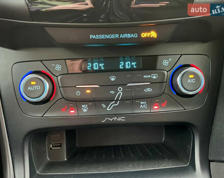 Синий Форд Фокус, объемом двигателя 2 л и пробегом 57 тыс. км за 11200 $, фото 53 на Automoto.ua