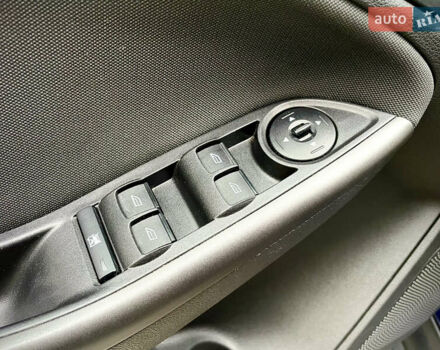 Синий Форд Фокус, объемом двигателя 2 л и пробегом 57 тыс. км за 11200 $, фото 56 на Automoto.ua