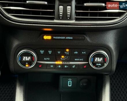 Синий Форд Фокус, объемом двигателя 1.5 л и пробегом 116 тыс. км за 15240 $, фото 29 на Automoto.ua