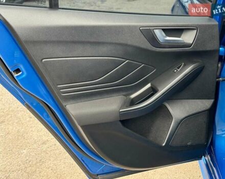 Синий Форд Фокус, объемом двигателя 1.5 л и пробегом 116 тыс. км за 15240 $, фото 17 на Automoto.ua