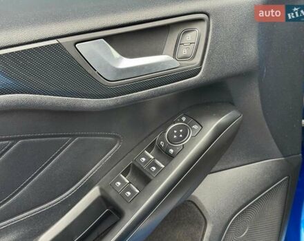 Синий Форд Фокус, объемом двигателя 1.5 л и пробегом 116 тыс. км за 15240 $, фото 13 на Automoto.ua