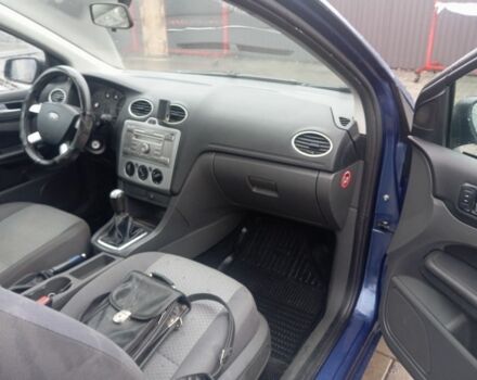 Синий Форд Фокус, объемом двигателя 1.6 л и пробегом 370 тыс. км за 4200 $, фото 7 на Automoto.ua