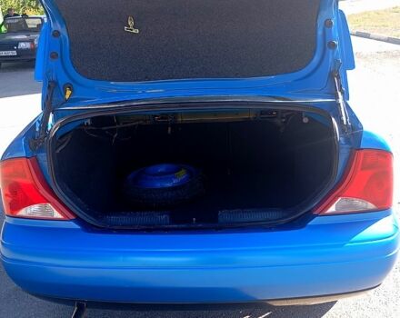 Синій Форд Фокус, об'ємом двигуна 2 л та пробігом 129 тис. км за 2700 $, фото 4 на Automoto.ua