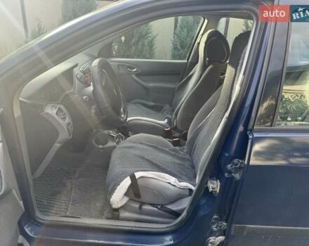 Синій Форд Фокус, об'ємом двигуна 1.6 л та пробігом 292 тис. км за 2800 $, фото 2 на Automoto.ua