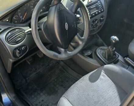 Синій Форд Фокус, об'ємом двигуна 1.8 л та пробігом 344 тис. км за 2500 $, фото 6 на Automoto.ua