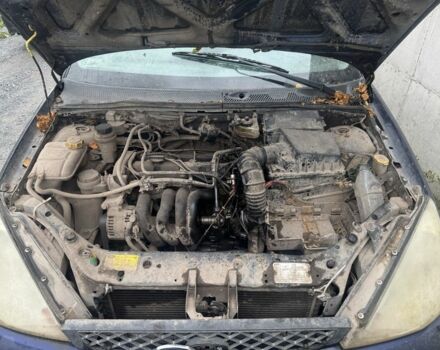 Синий Форд Фокус, объемом двигателя 1.6 л и пробегом 350 тыс. км за 499 $, фото 1 на Automoto.ua