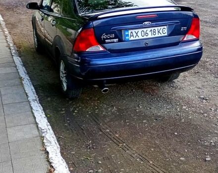Синий Форд Фокус, объемом двигателя 2 л и пробегом 238 тыс. км за 2850 $, фото 1 на Automoto.ua