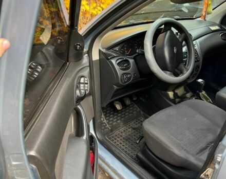 Синій Форд Фокус, об'ємом двигуна 1.6 л та пробігом 330 тис. км за 3500 $, фото 1 на Automoto.ua