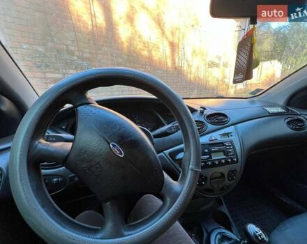 Синий Форд Фокус, объемом двигателя 1.6 л и пробегом 300 тыс. км за 3300 $, фото 6 на Automoto.ua