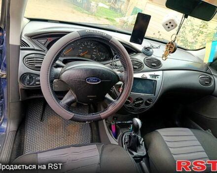 Синій Форд Фокус, об'ємом двигуна 1.6 л та пробігом 300 тис. км за 3000 $, фото 4 на Automoto.ua