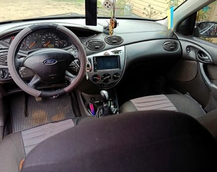 Синий Форд Фокус, объемом двигателя 1.6 л и пробегом 300 тыс. км за 3000 $, фото 1 на Automoto.ua