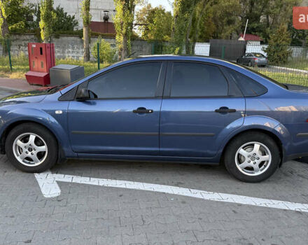 Синий Форд Фокус, объемом двигателя 1.6 л и пробегом 215 тыс. км за 4600 $, фото 2 на Automoto.ua