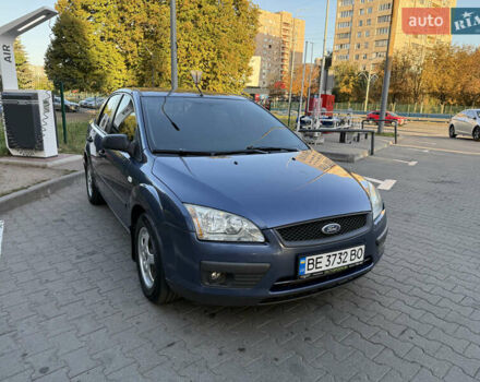 Синий Форд Фокус, объемом двигателя 1.6 л и пробегом 215 тыс. км за 4600 $, фото 1 на Automoto.ua