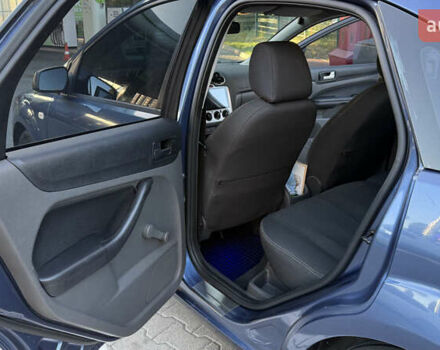 Синий Форд Фокус, объемом двигателя 1.6 л и пробегом 215 тыс. км за 4600 $, фото 11 на Automoto.ua