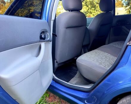 Синий Форд Фокус, объемом двигателя 2 л и пробегом 110 тыс. км за 4700 $, фото 4 на Automoto.ua