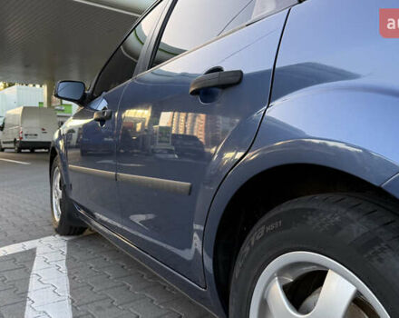 Синий Форд Фокус, объемом двигателя 1.6 л и пробегом 215 тыс. км за 4600 $, фото 13 на Automoto.ua