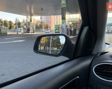 Синий Форд Фокус, объемом двигателя 1.6 л и пробегом 215 тыс. км за 4600 $, фото 7 на Automoto.ua