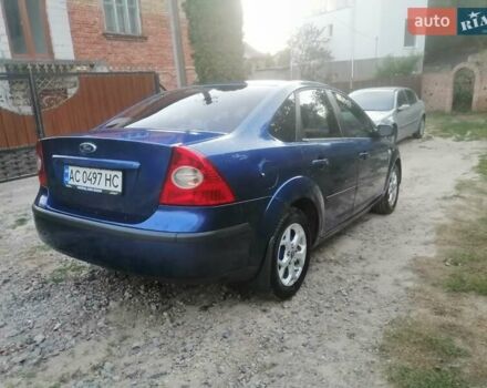 Синий Форд Фокус, объемом двигателя 1.6 л и пробегом 400 тыс. км за 4200 $, фото 2 на Automoto.ua