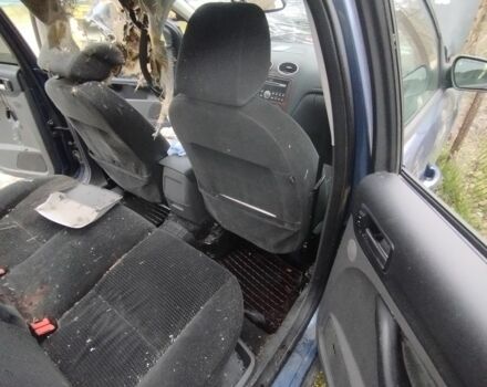 Синий Форд Фокус, объемом двигателя 2 л и пробегом 475 тыс. км за 1500 $, фото 6 на Automoto.ua