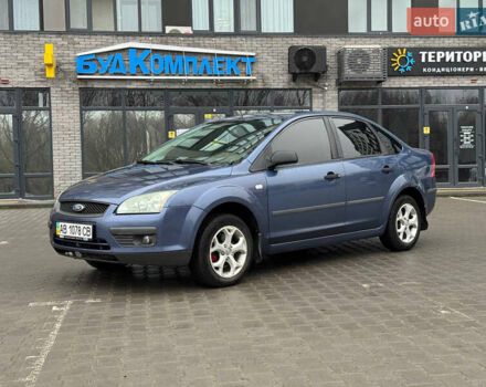 Синій Форд Фокус, об'ємом двигуна 1.6 л та пробігом 298 тис. км за 3900 $, фото 3 на Automoto.ua