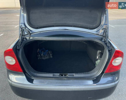 Форд Фокус 2006 в Киеве на Automoto.ua Синий Форд Фокус, объемом двигателя 2 л и пробегом 296 тыс. км за 4200 $, фото 5 на Automoto.ua