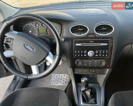 Форд Фокус 2006 в Киеве на Automoto.ua Синий Форд Фокус, объемом двигателя 2 л и пробегом 296 тыс. км за 4200 $, фото 6 на Automoto.ua