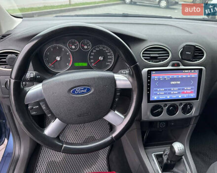 Синій Форд Фокус, об'ємом двигуна 1.6 л та пробігом 298 тис. км за 3900 $, фото 19 на Automoto.ua