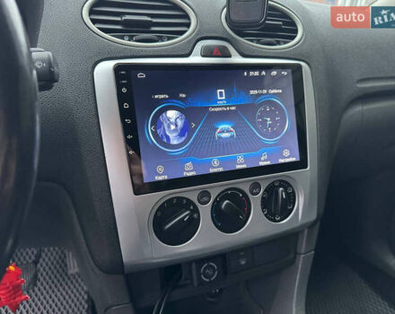 Синій Форд Фокус, об'ємом двигуна 1.6 л та пробігом 298 тис. км за 3900 $, фото 18 на Automoto.ua