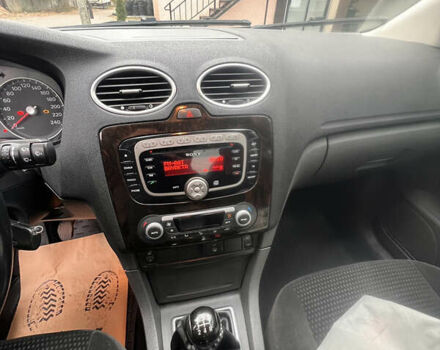 Синий Форд Фокус, объемом двигателя 1.6 л и пробегом 347 тыс. км за 4600 $, фото 11 на Automoto.ua