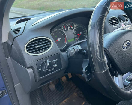 Синий Форд Фокус, объемом двигателя 1.6 л и пробегом 288 тыс. км за 3700 $, фото 9 на Automoto.ua