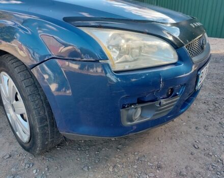 Синий Форд Фокус, объемом двигателя 1.6 л и пробегом 225 тыс. км за 3000 $, фото 6 на Automoto.ua