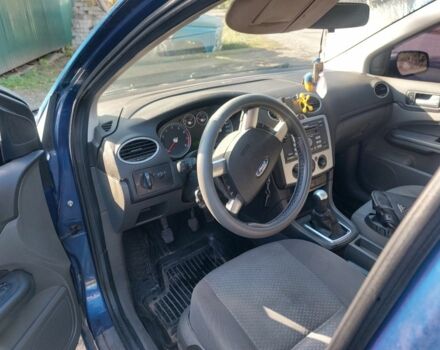 Синий Форд Фокус, объемом двигателя 1.6 л и пробегом 225 тыс. км за 3000 $, фото 1 на Automoto.ua