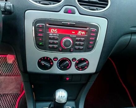 Синий Форд Фокус, объемом двигателя 1.6 л и пробегом 259 тыс. км за 4000 $, фото 49 на Automoto.ua