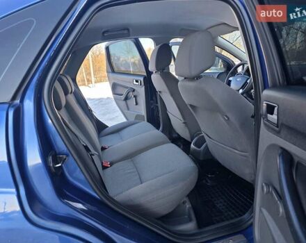 Синій Форд Фокус, об'ємом двигуна 1.6 л та пробігом 237 тис. км за 4999 $, фото 52 на Automoto.ua