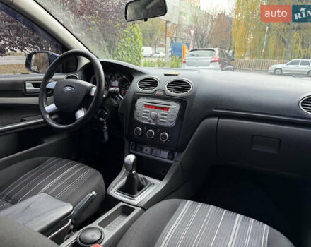 Синий Форд Фокус, объемом двигателя 1.6 л и пробегом 316 тыс. км за 4499 $, фото 12 на Automoto.ua