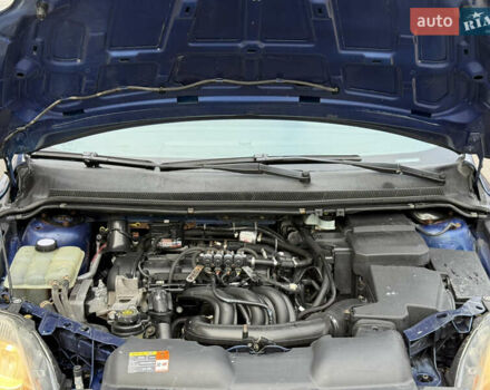 Синий Форд Фокус, объемом двигателя 1.6 л и пробегом 316 тыс. км за 4499 $, фото 10 на Automoto.ua