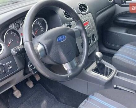 Синій Форд Фокус, об'ємом двигуна 1.6 л та пробігом 198 тис. км за 6000 $, фото 31 на Automoto.ua