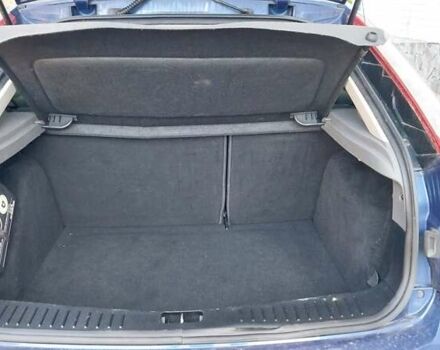 Синій Форд Фокус, об'ємом двигуна 1.6 л та пробігом 198 тис. км за 6000 $, фото 48 на Automoto.ua