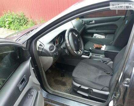 Синій Форд Фокус, об'ємом двигуна 1.6 л та пробігом 320 тис. км за 4500 $, фото 4 на Automoto.ua