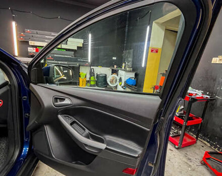 Синий Форд Фокус, объемом двигателя 1.6 л и пробегом 260 тыс. км за 7300 $, фото 9 на Automoto.ua