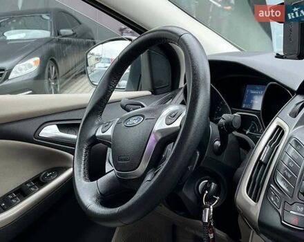 Синій Форд Фокус, об'ємом двигуна 2 л та пробігом 209 тис. км за 7890 $, фото 43 на Automoto.ua