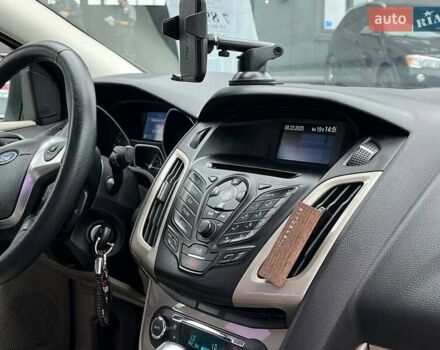 Синій Форд Фокус, об'ємом двигуна 2 л та пробігом 209 тис. км за 7890 $, фото 42 на Automoto.ua