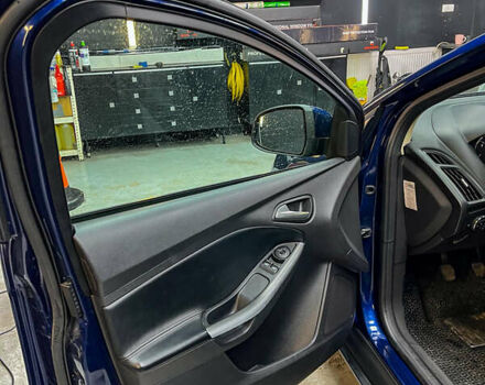 Синий Форд Фокус, объемом двигателя 1.6 л и пробегом 260 тыс. км за 7300 $, фото 11 на Automoto.ua