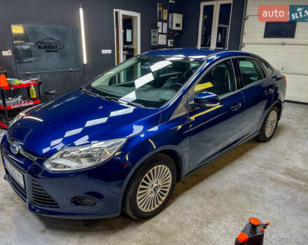Синий Форд Фокус, объемом двигателя 1.6 л и пробегом 260 тыс. км за 7300 $, фото 5 на Automoto.ua