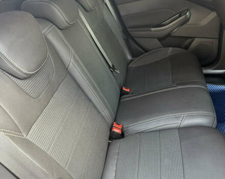 Синий Форд Фокус, объемом двигателя 1.6 л и пробегом 180 тыс. км за 9000 $, фото 15 на Automoto.ua