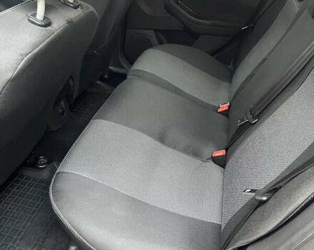 Синий Форд Фокус, объемом двигателя 1.6 л и пробегом 264 тыс. км за 7000 $, фото 6 на Automoto.ua