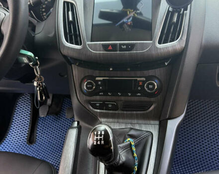 Синий Форд Фокус, объемом двигателя 1.6 л и пробегом 180 тыс. км за 9000 $, фото 18 на Automoto.ua